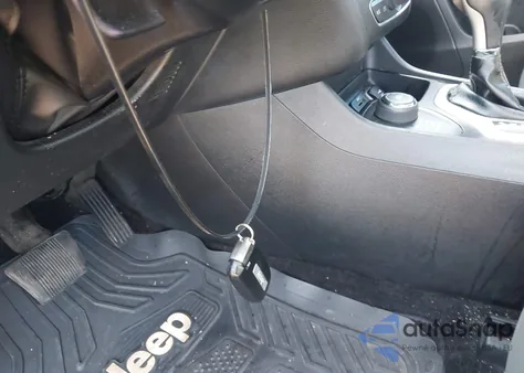 2018 Jeep Cherokee Latitude Plus 4X4 z USA, uszkodzony, nr VIN 1C4PJMLX4JD501172